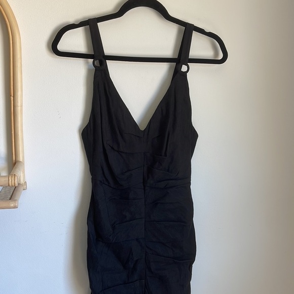 Bec + Bridge Black Linen Ruched Dress - Picture 8 of 9